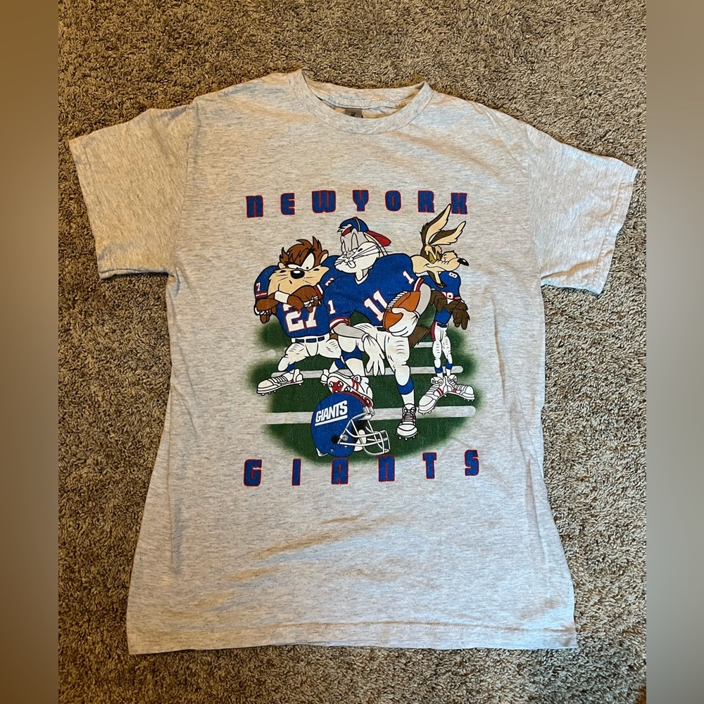 New York Giants Looney Toons Graphic T-Shirt